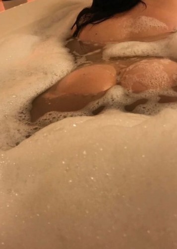 Адель, Г. Анива